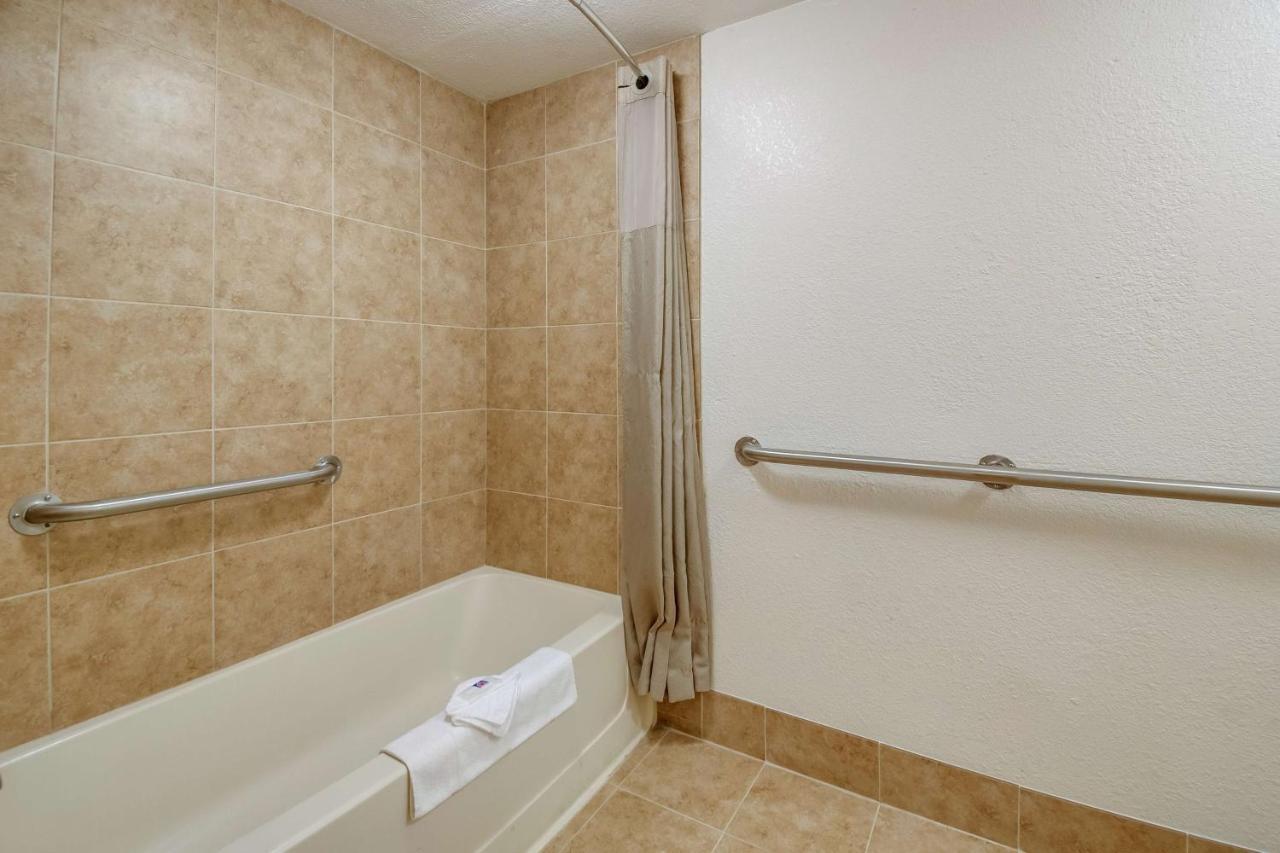 Hotel 6-grove City, Oh Grove City